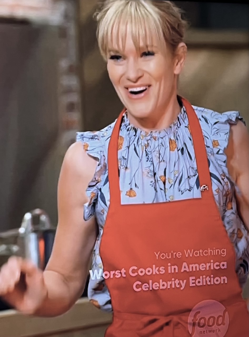 Nicholle Tom — Worst Cooks Celebrity Edition